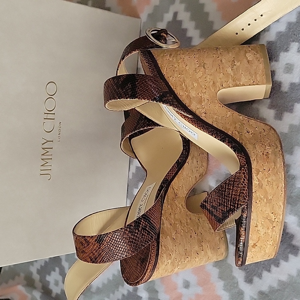 ❤️Authentic black and brown snakeskin print platform bottom❤️ Jimmy Choo